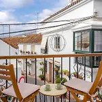 Premium Oldtown House 