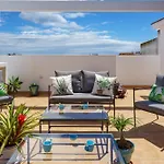 Premium Oldtown House 