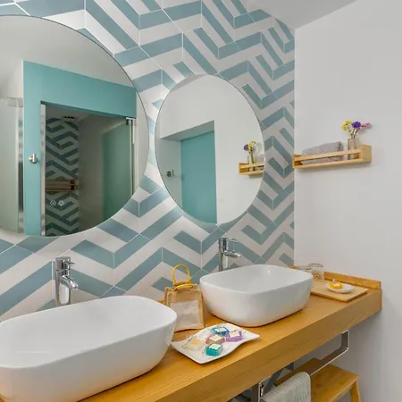 Premium Oldtown House 