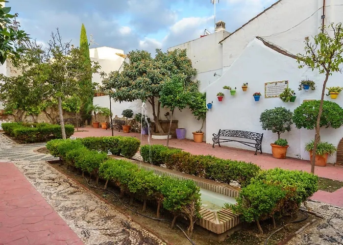 Premium Oldtown House 