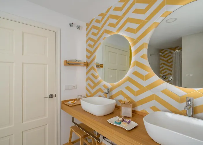 Premium Oldtown House 