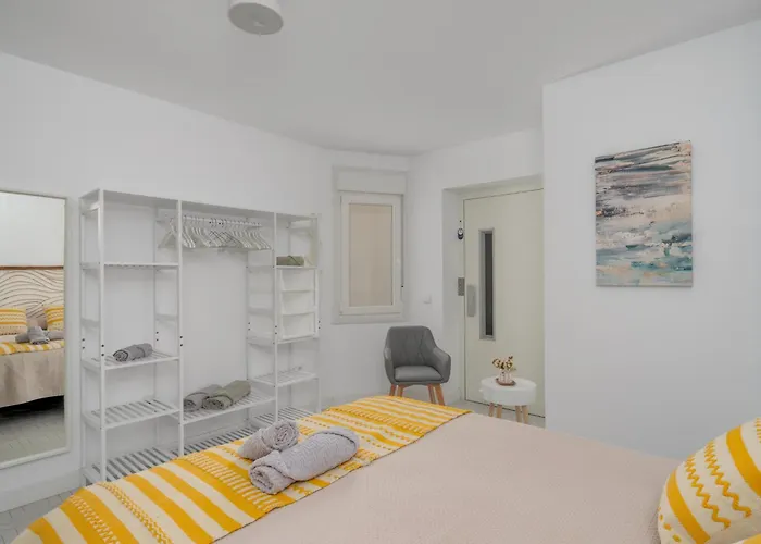 Premium Oldtown House 