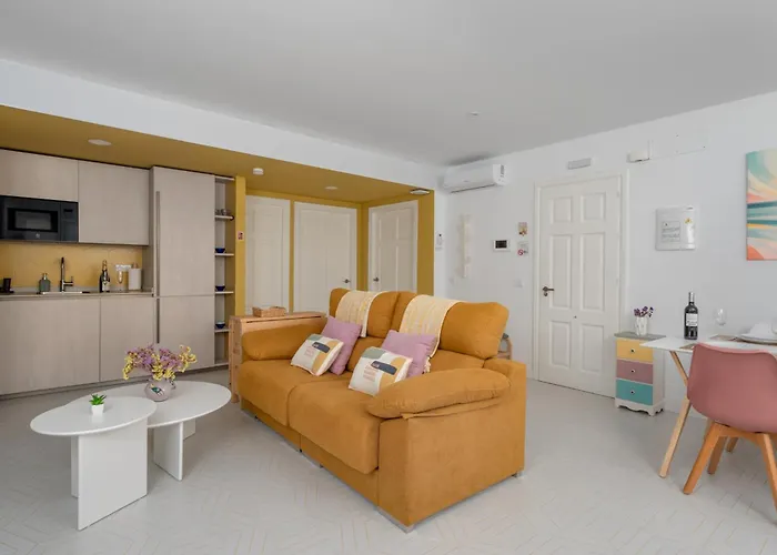 Premium Oldtown House 