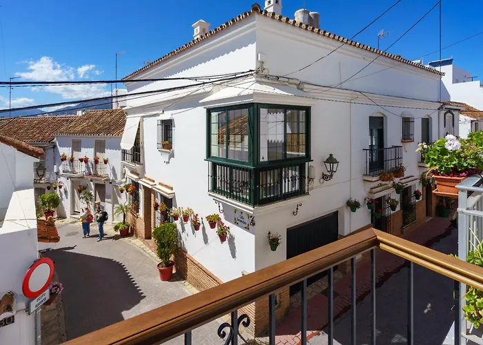 Premium Oldtown House 