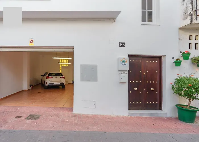 Premium Oldtown House 